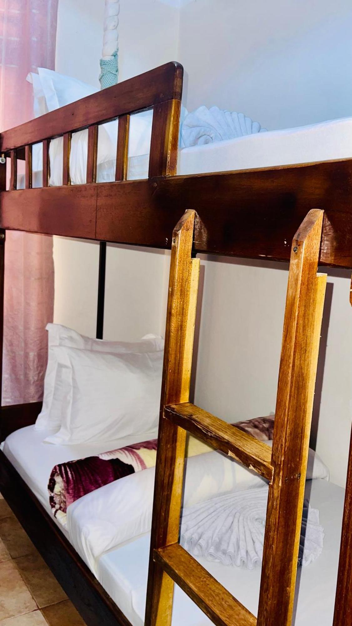Sophie Homestay Moshi Eksteriør billede